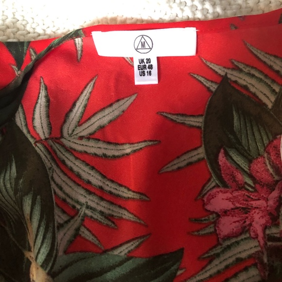 Like new tropical print blouse - Picture 3 of 3